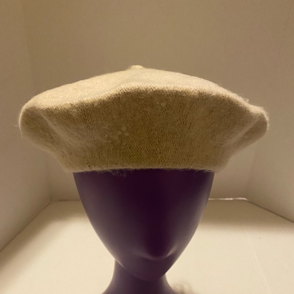 Wool Beret - Picture 9 of 12